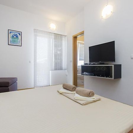 Apartments Zoran Pirovac Extérieur photo