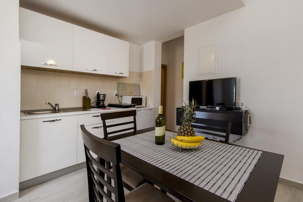 Apartments Zoran Pirovac Extérieur photo