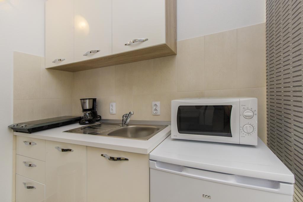 Apartments Zoran Pirovac Extérieur photo