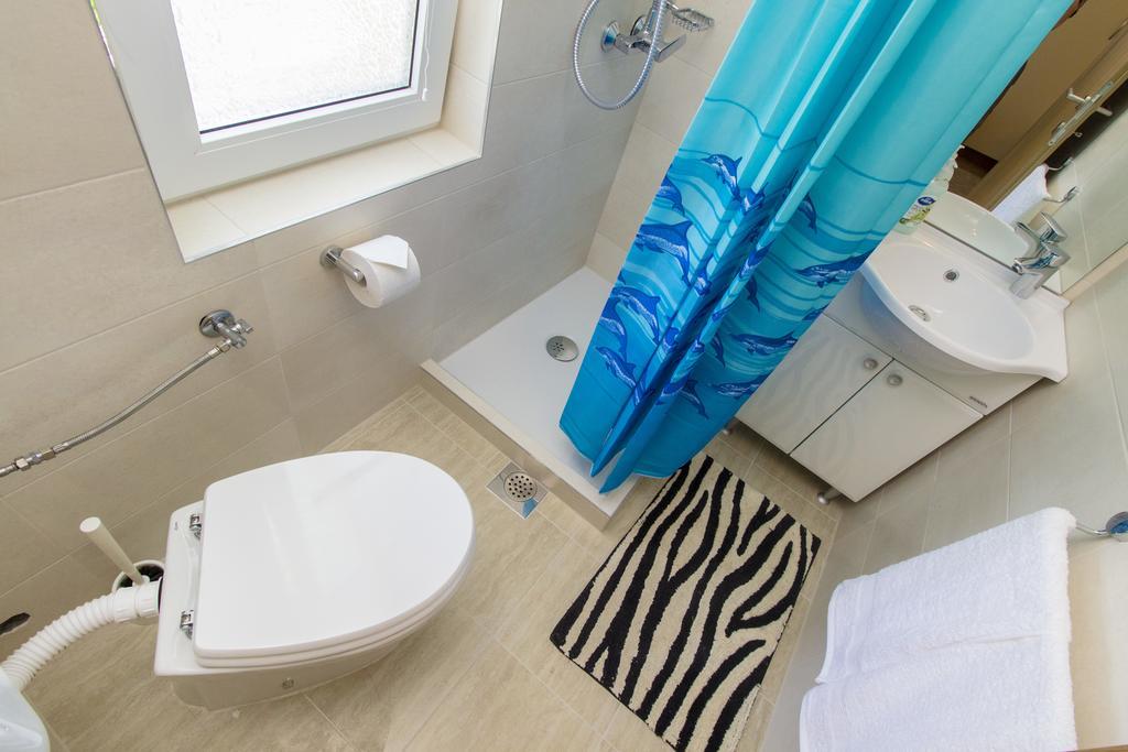 Apartments Zoran Pirovac Extérieur photo